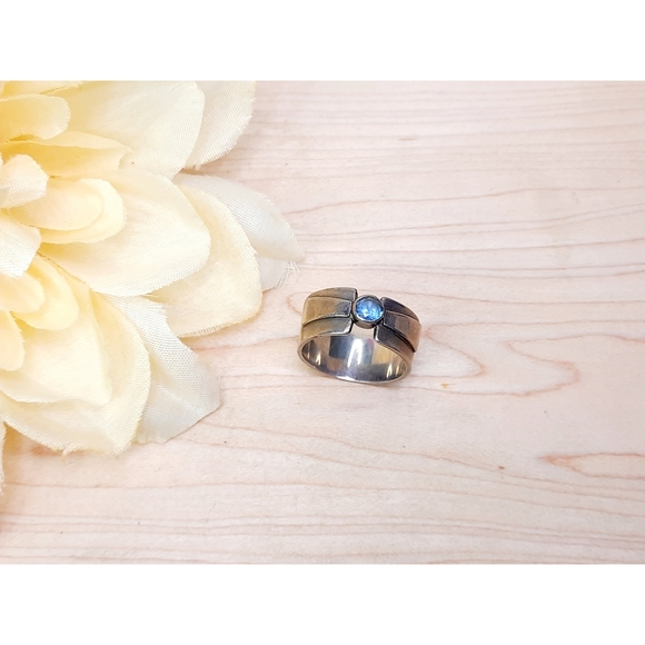 Vintage Aquamarine Sterling Ring - Picture 2 of 7